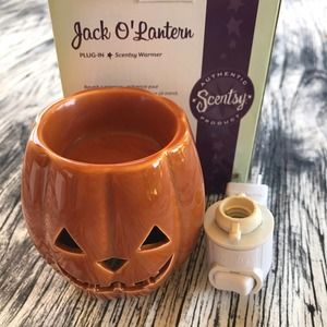 Retired Scentsy Jack O' Lantern Plug In Warmer Gently Used Box *Needs Lightbulb*